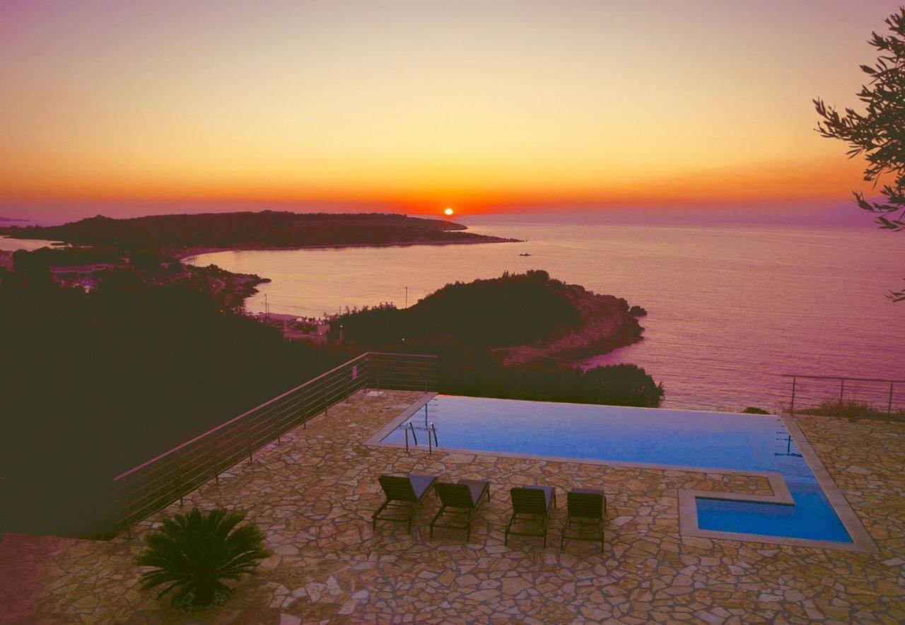 Beachfront Villa Seasun By Posarellivillas Agios Spyridon  Bagian luar foto