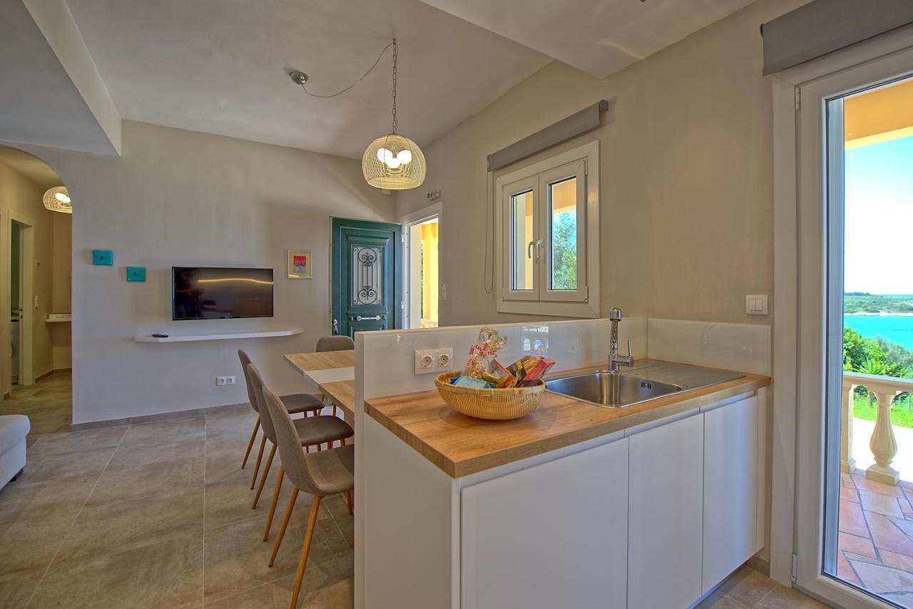 Beachfront Villa Seasun By Posarellivillas Agios Spyridon  Bagian luar foto