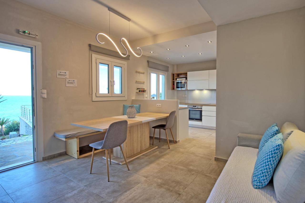 Beachfront Villa Seasun By Posarellivillas Agios Spyridon  Bagian luar foto